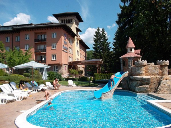 СПА почивка във Велинград - СПА хотел Двореца 5*