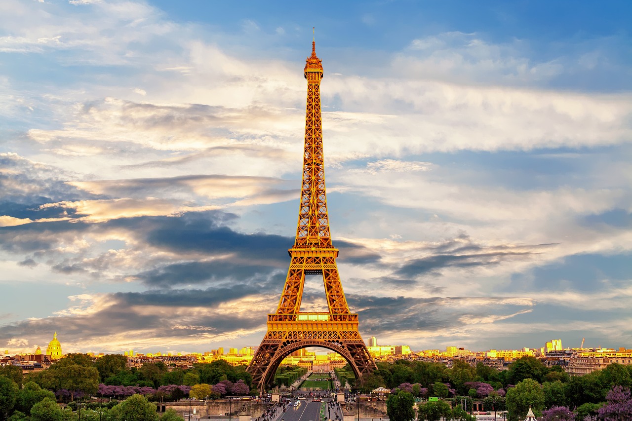 ПАРИЖ - Романтиката, стила и изяществото на една световна столица!