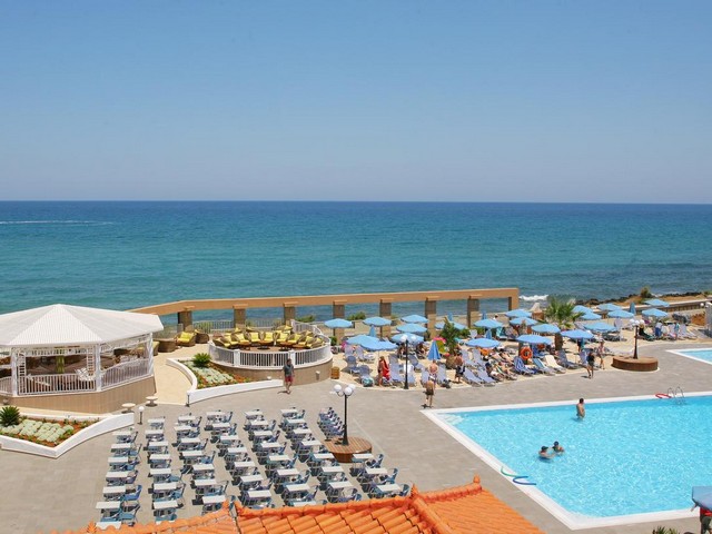 Почивка в Крит 2021 - BOMO Europa Beach Hotel 4* - самолет