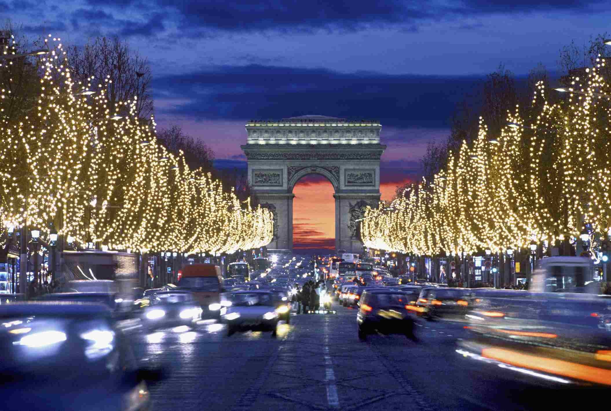 Париж – самолет – ноемврийска промоция „Коледни светлини”