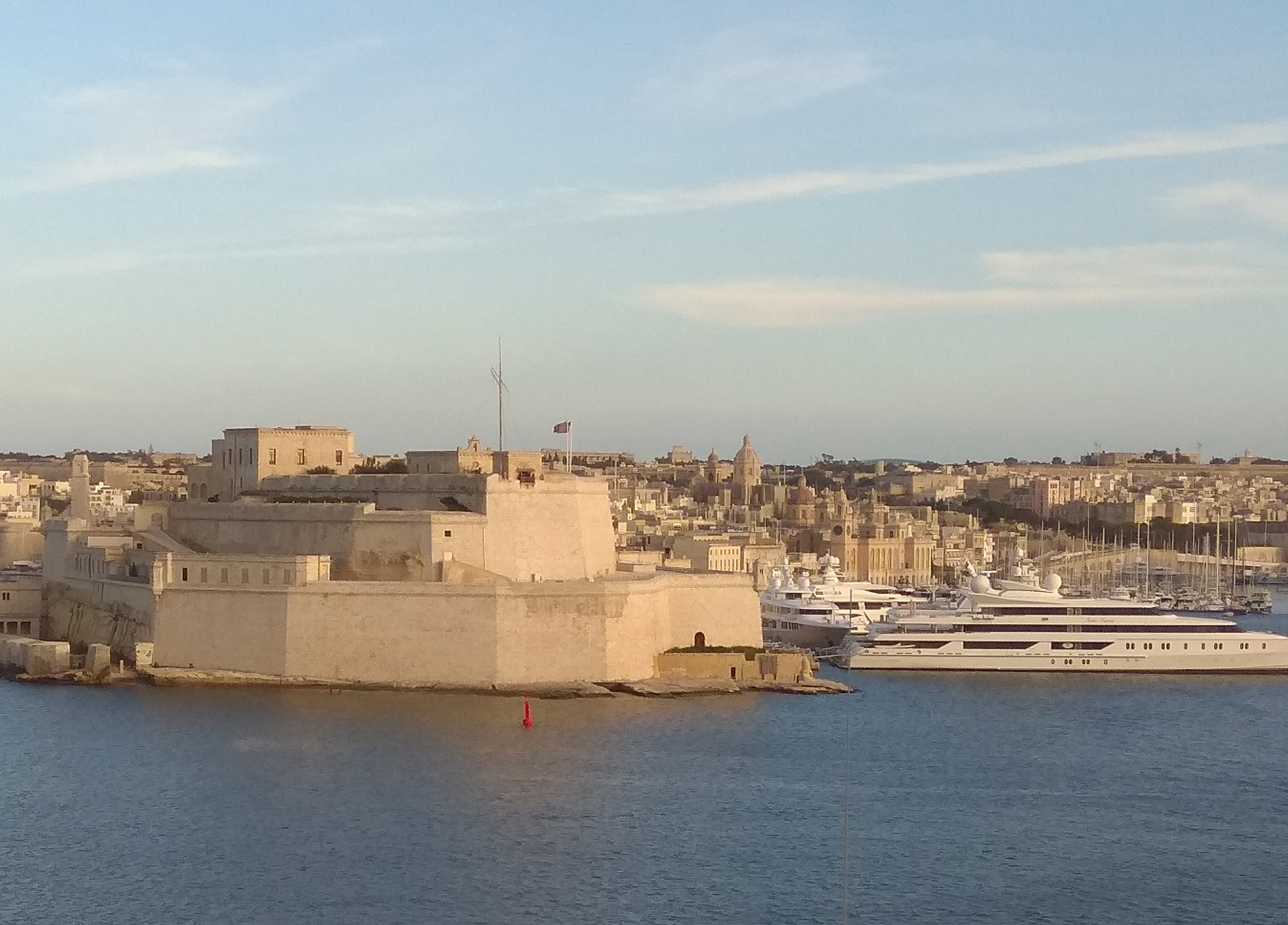 Екскурзия до Малта със самолет