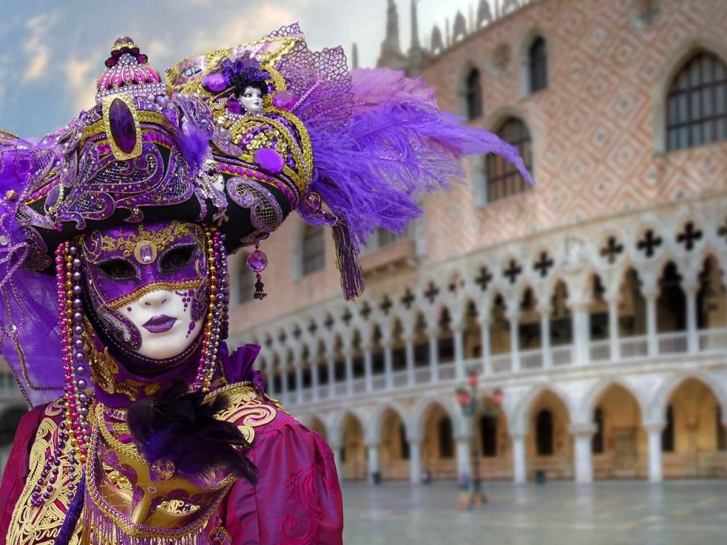 Карнавалът във Венеция: празник на цветовете!