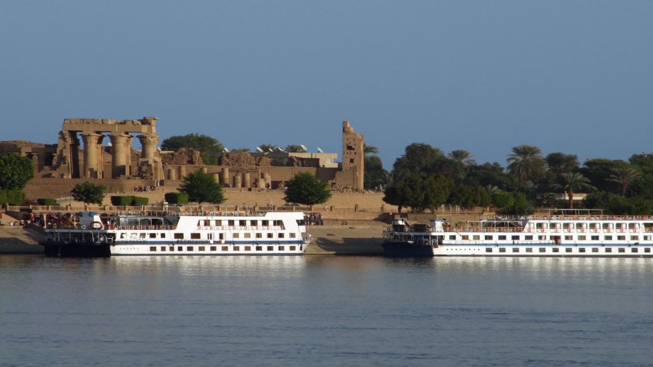 Gravity Hotel and Aqua Park Hurghada или подобен - ПРОЛЕТ - Египет от А до Я с полет от ВАРНА до КАЙРО - Луксозен Круиз по Нил + Кайро + Хургада