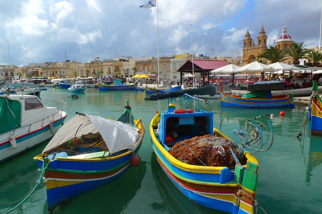 22-ри септември в Малта - пътуване със самолет