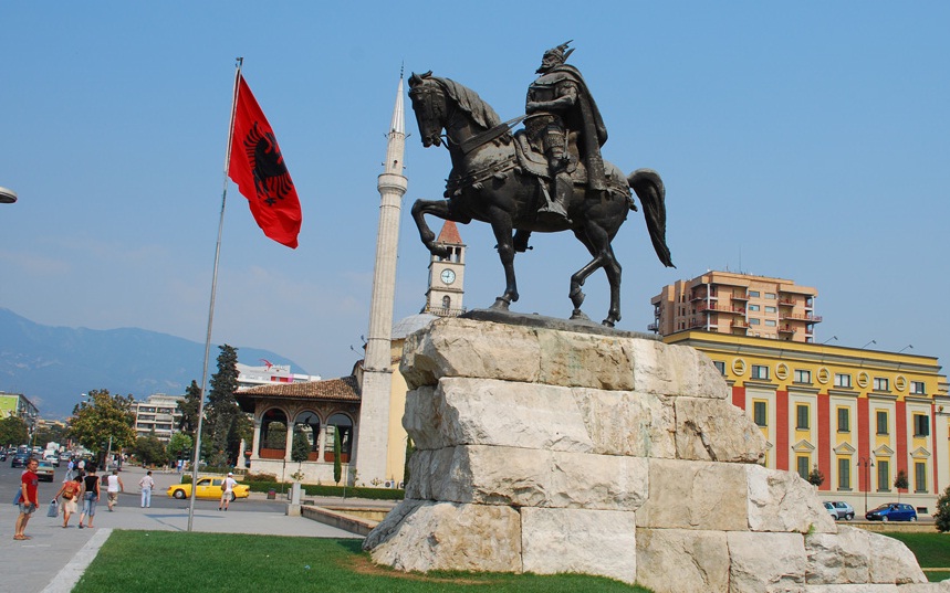 Великден 2020 в Дуръс, Албания