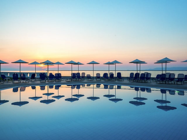 Почивка в Крит - самолет: Themis Beach Hotel 4* - All Inclusive