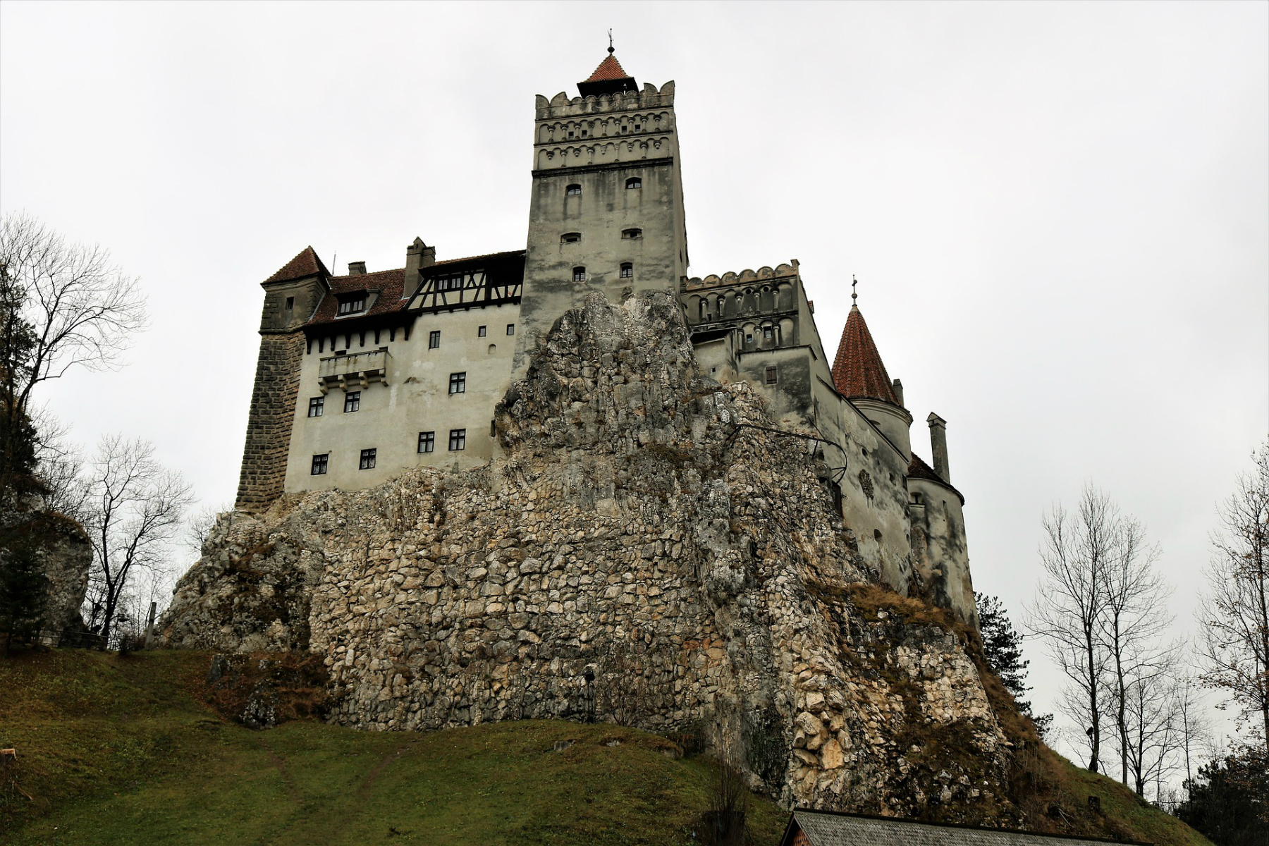 Екскурзия до Румъния – столицата Букурещ и замъците в Трансилвания