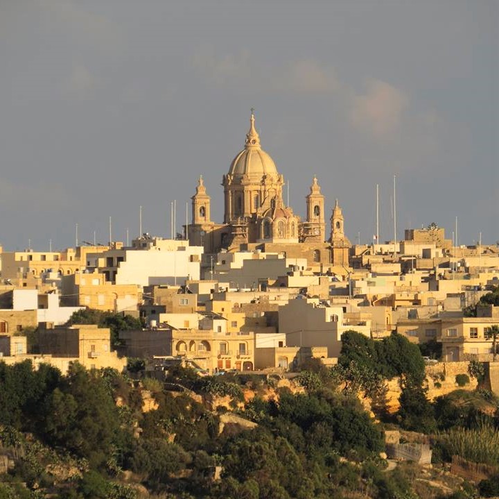 Най-ниски цени: Малта със самолет