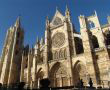 Леoн - eдна най-необичайна катедрала и убежище за рицари