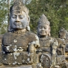 Сием Реап: градът, който пази входа за Ангкор Ват