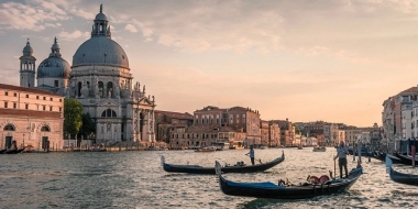 Най-романтичните места за почивка в Италия през лятото
