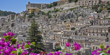 Модика (Сицилия) – градът на стълбите и шоколада
